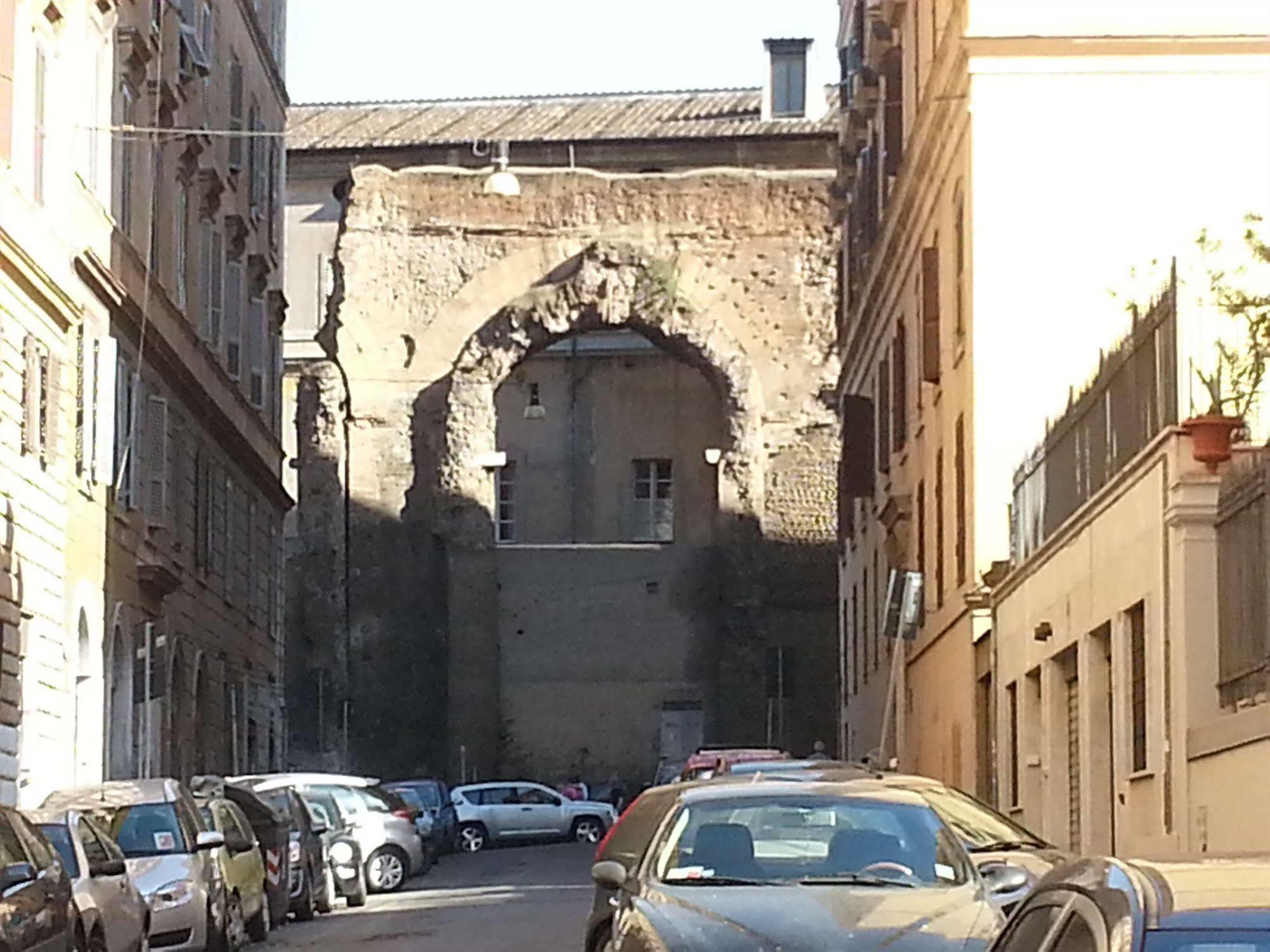 Gentes B&B Roma Esterno foto